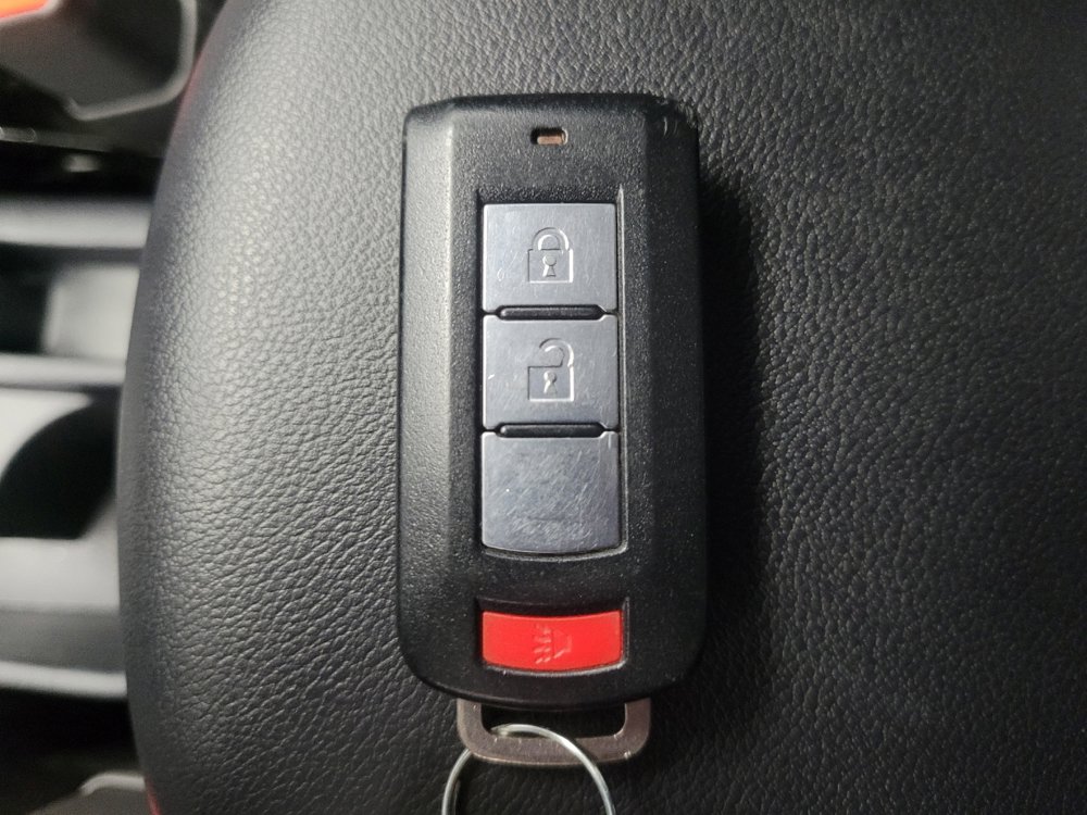 Used 2016 Mitsubishi Outlander Sport SE image 32