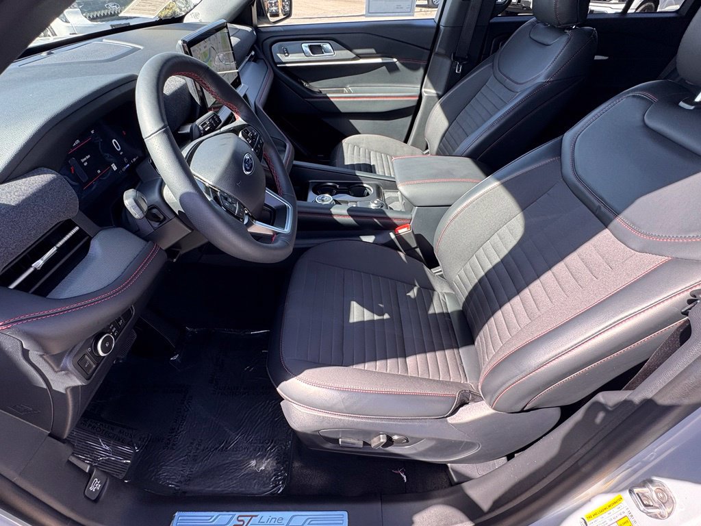 Used 2026 Ford Explorer ST-Line RWD image 17