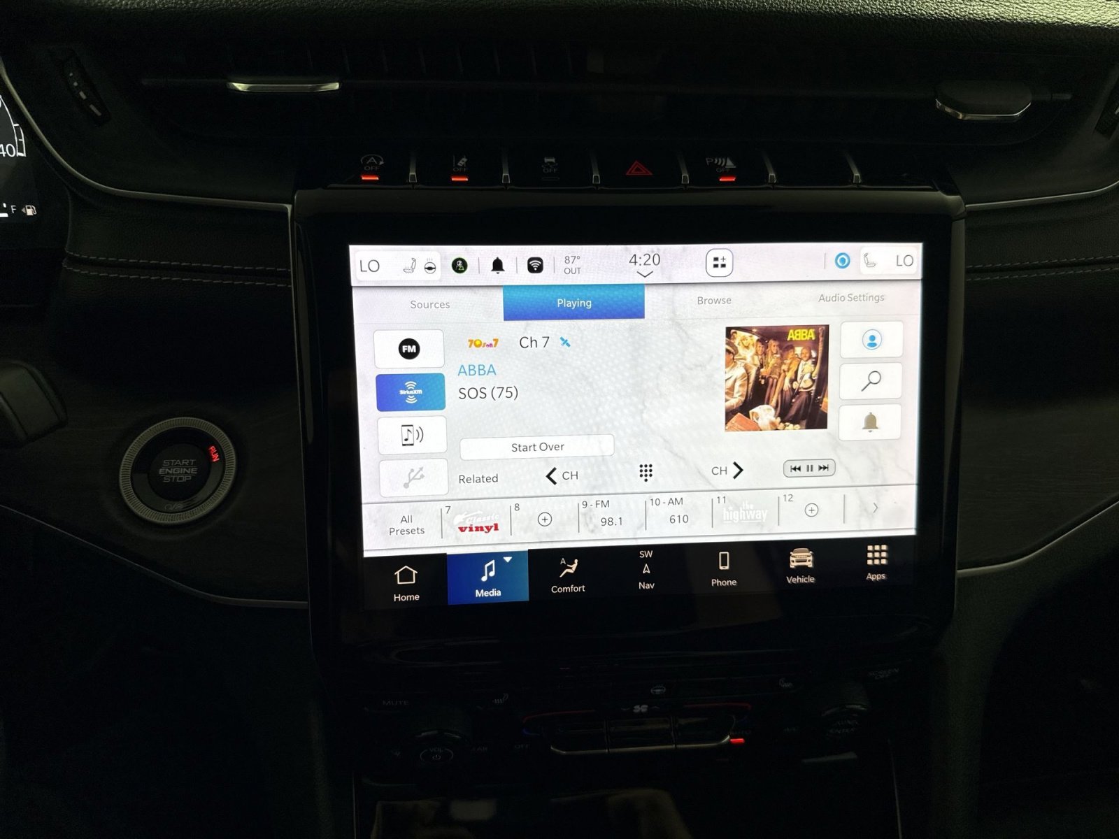 Used 2023 Jeep Grand Cherokee L Limited AWD/4WD image 18