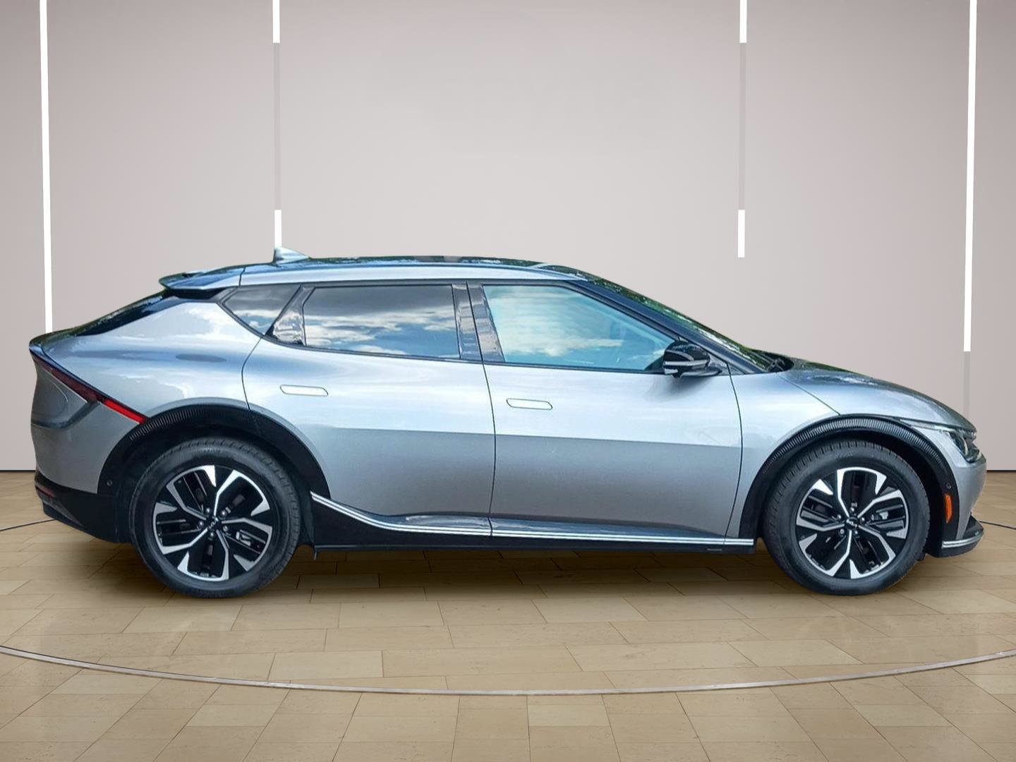Used 2022 Kia EV6 Wind w/ Wind Technology Package AWD/4WD image 21