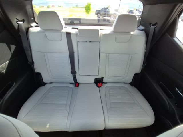 Used 2025 Hyundai Santa Cruz SE AWD/4WD image 20