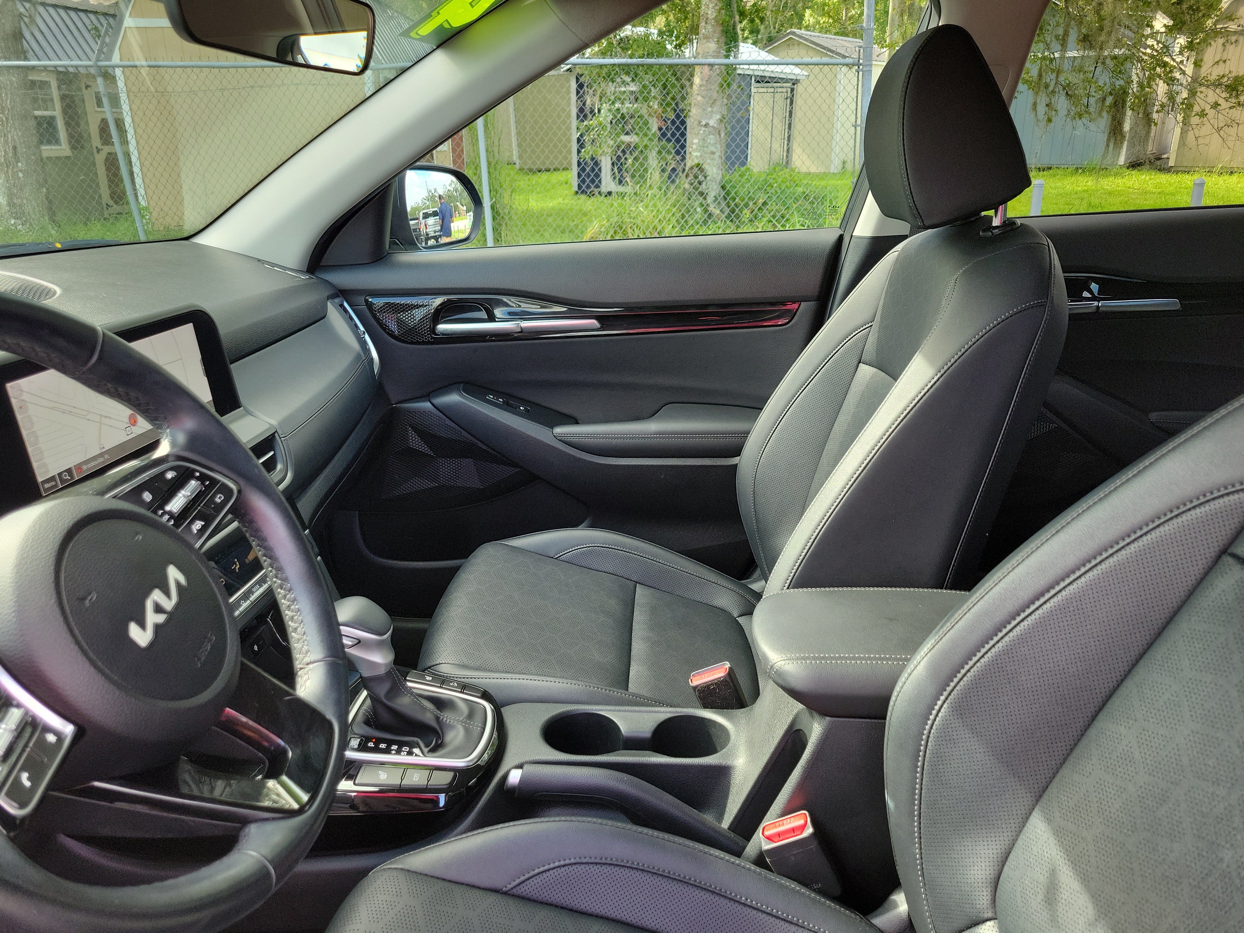 Used 2024 Kia Seltos EX FWD image 10