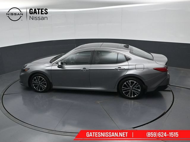 Used 2025 Toyota Camry XLE AWD/4WD image 52