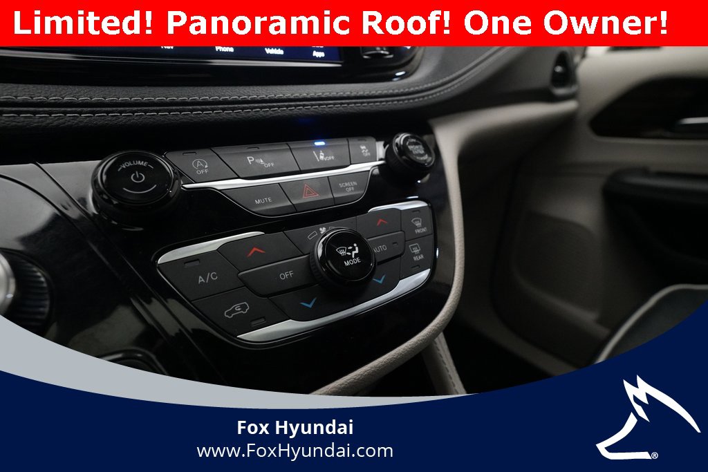 Used 2024 Chrysler Pacifica Limited image 22