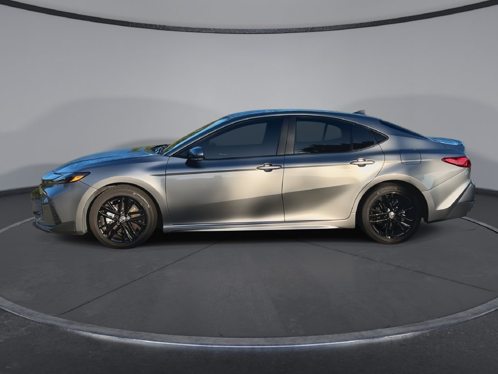 Used 2026 Toyota Camry SE FWD image 5