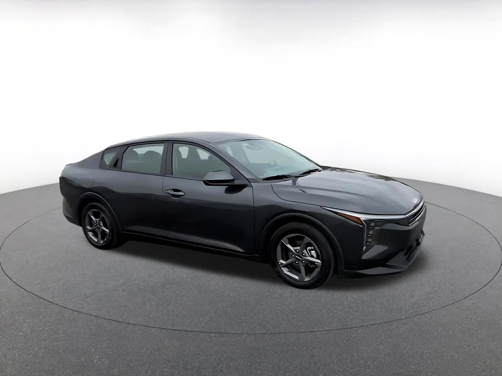 Used 2025 Kia K4 FWD video 2