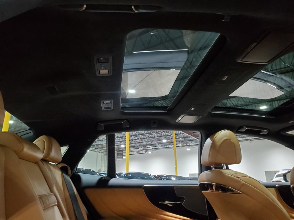 Used 2023 Lexus LS 500 w/ Interior Upgrade Package RWD image 21