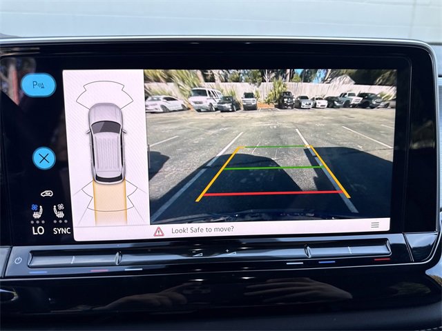 Used 2025 Volkswagen Atlas Cross Sport SE image 23