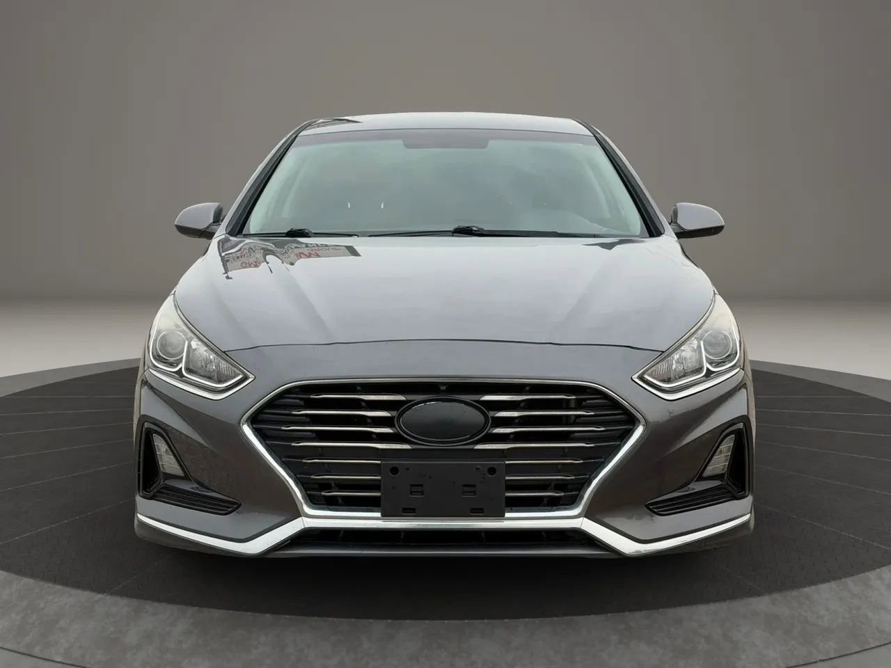 Used 2018 Hyundai Sonata SE FWD image 2