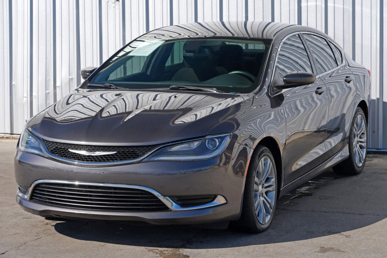 Used 2015 Chrysler 200 Limited w/ Convenience Group image 40