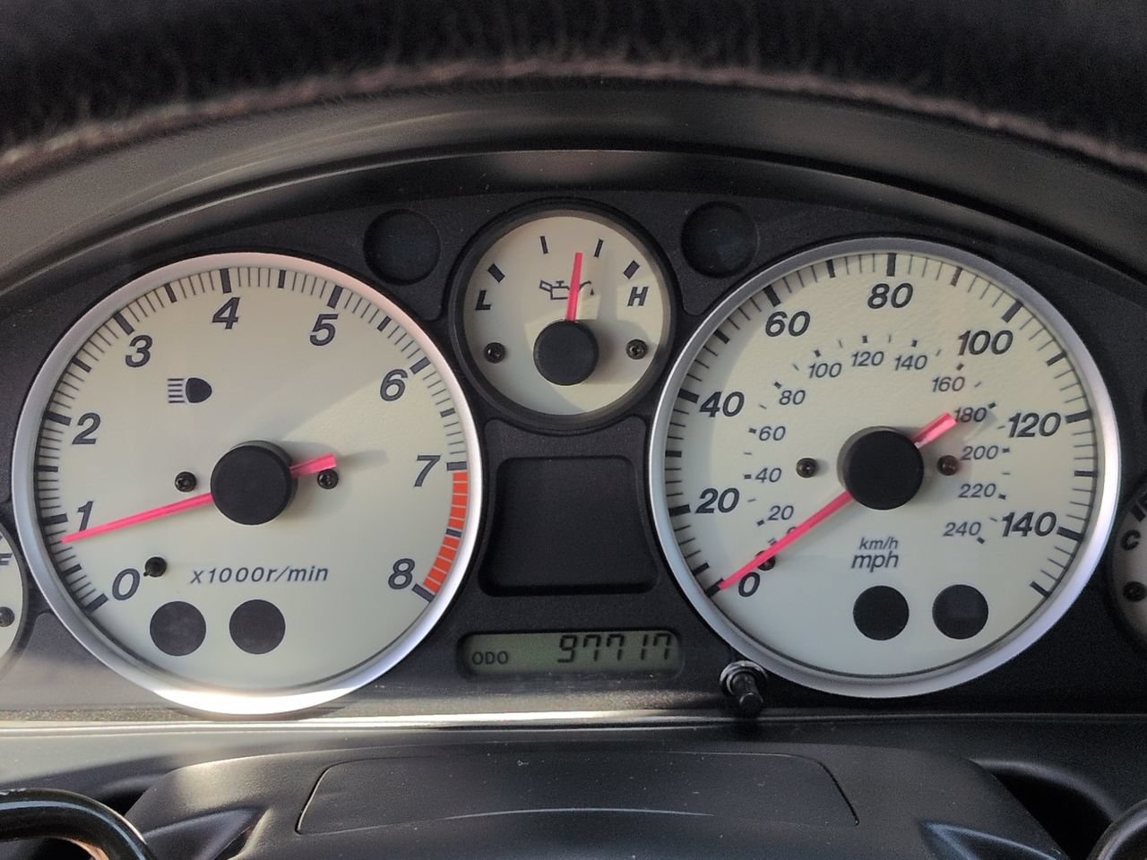 Used 2003 MAZDA MX-5 Miata RWD image 20