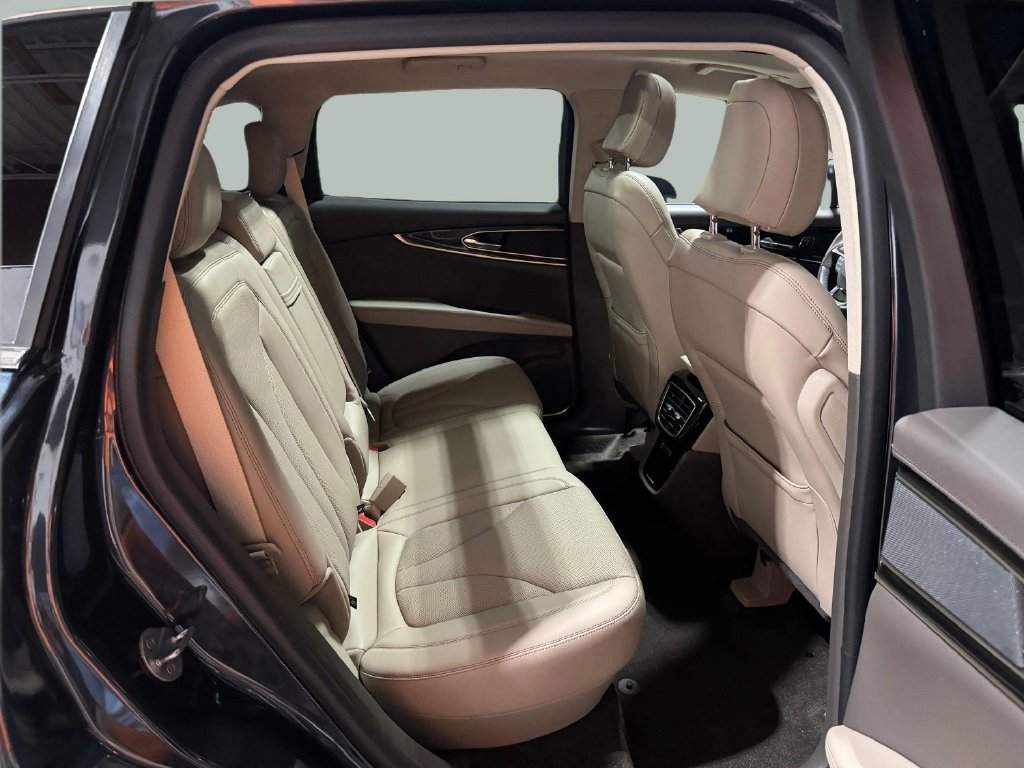 Certified 2023 Lincoln Nautilus Reserve AWD/4WD image 25