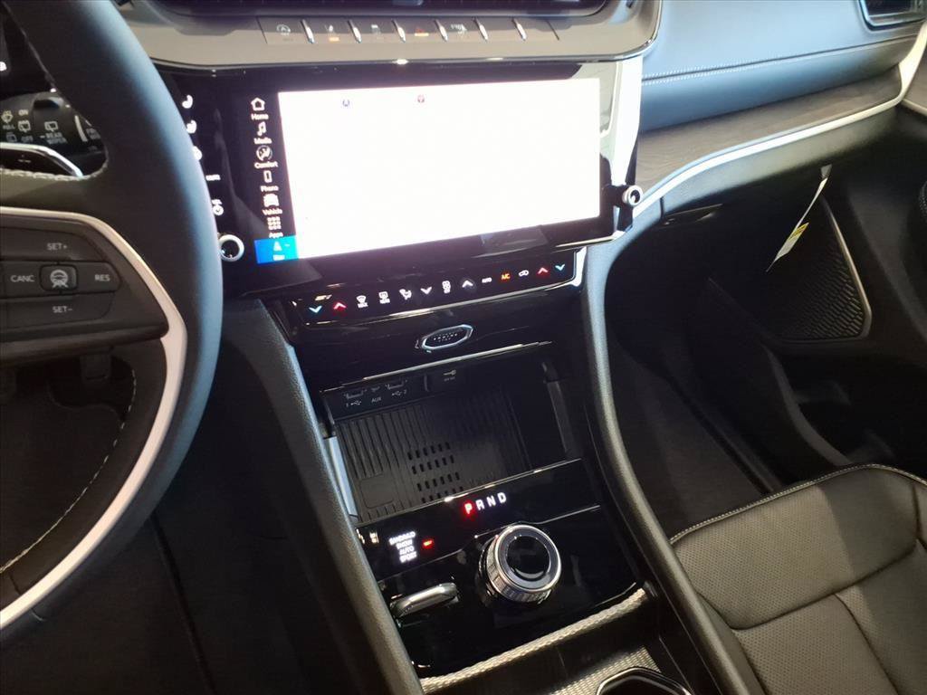 New 2026 Jeep Grand Cherokee Limited AWD/4WD image 16