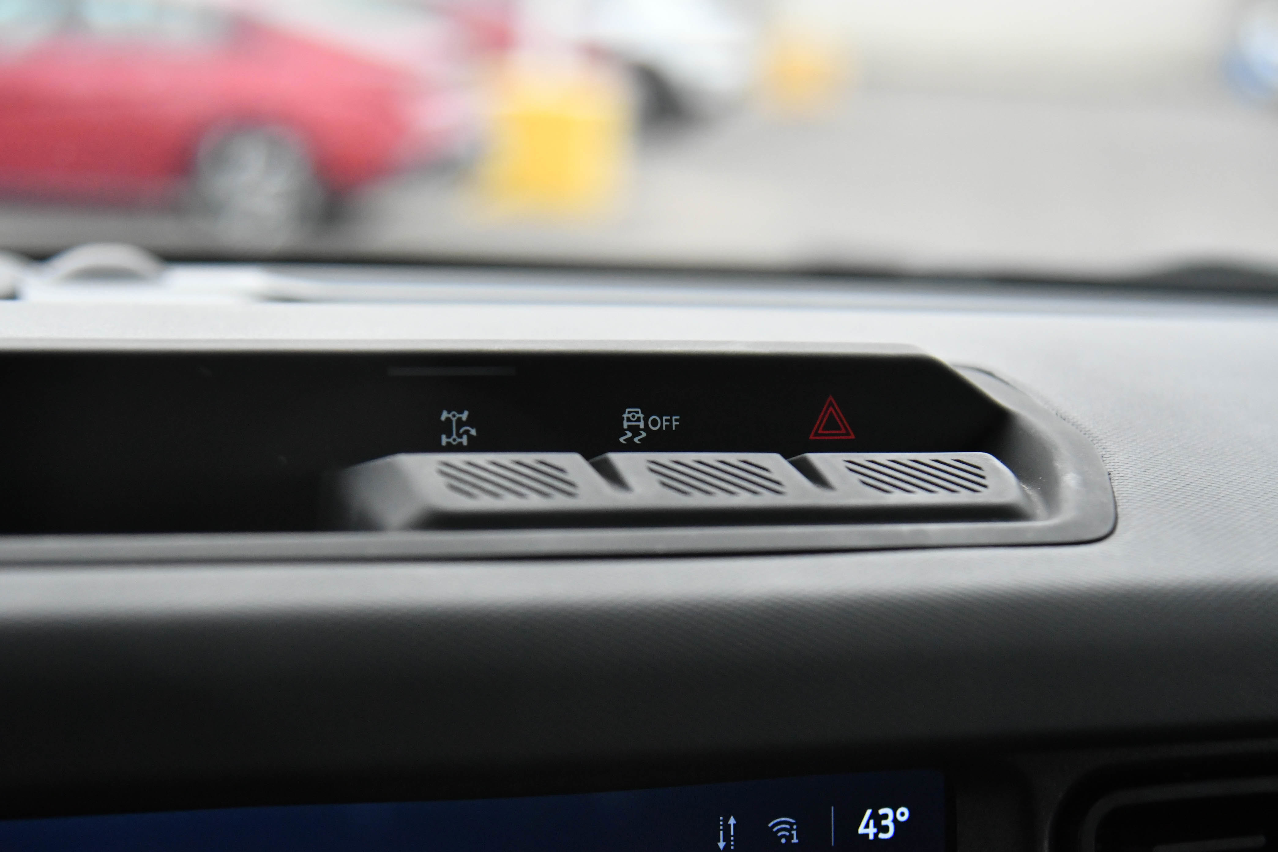 Used 2025 Ford Bronco Big Bend image 19