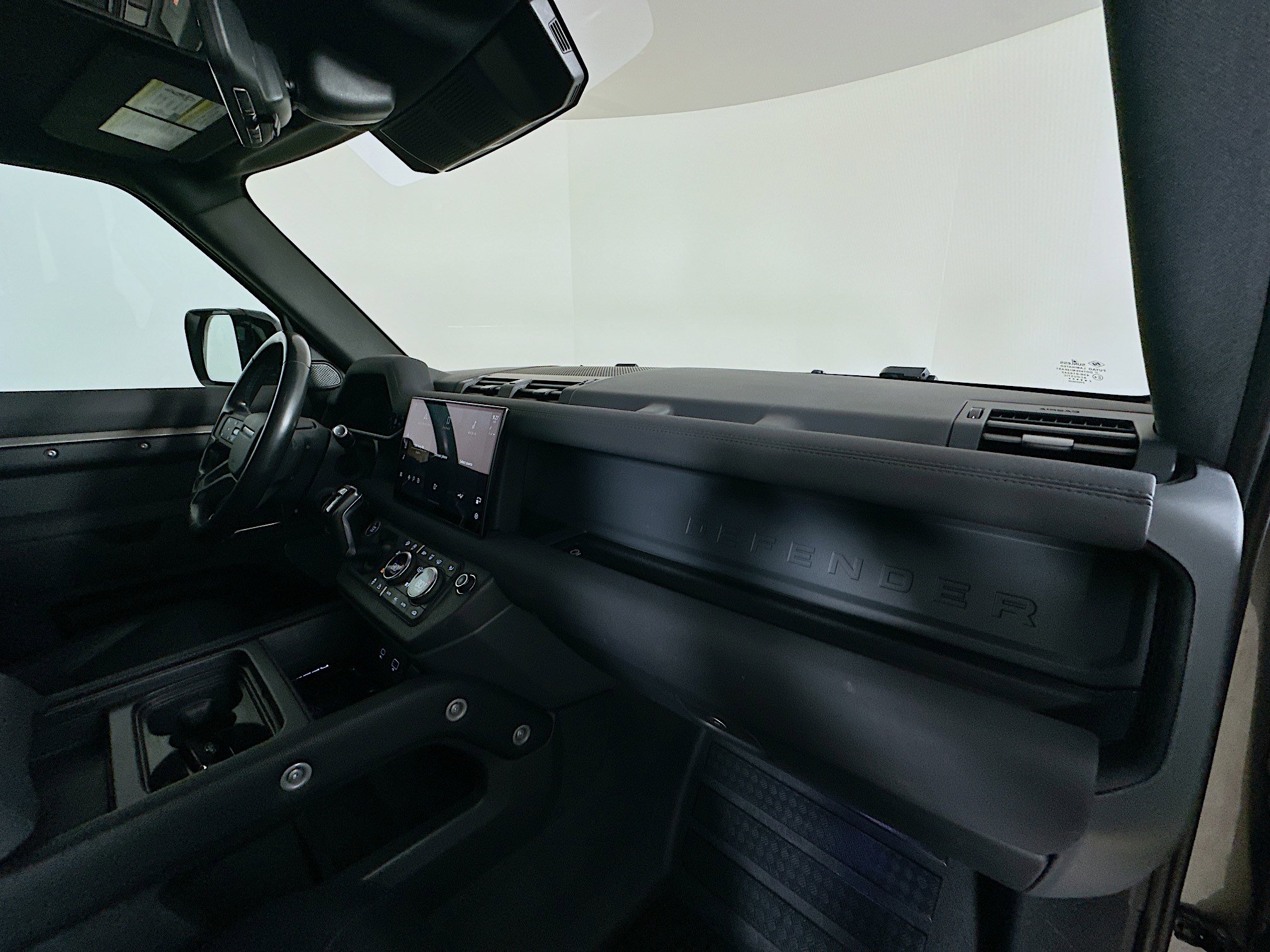 Used 2022 Land Rover Defender 110 X-Dynamic SE image 45