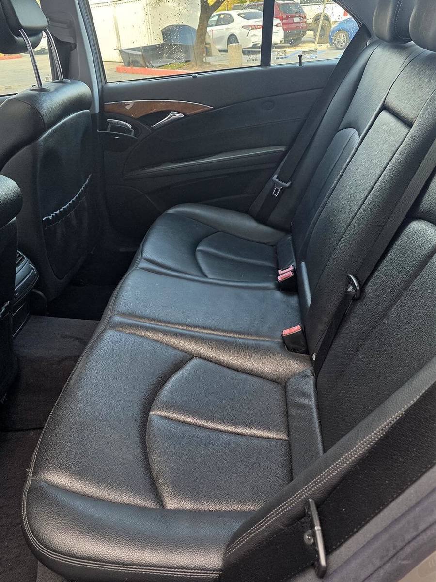 Used 2005 Mercedes-Benz E 320 Sedan image 14
