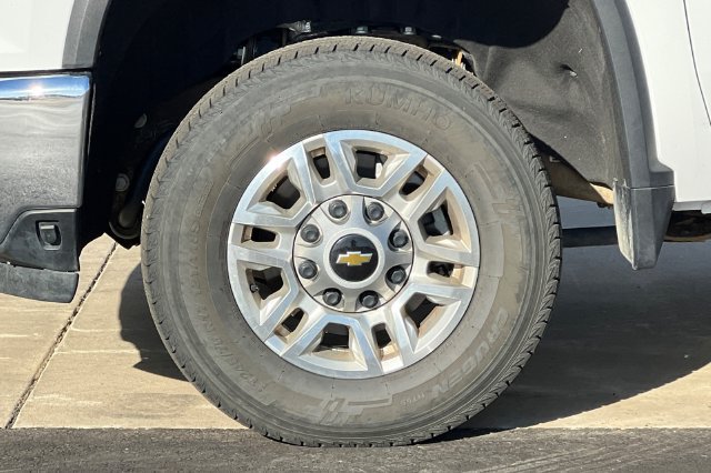 Used 2025 Chevrolet Silverado 2500 LT w/ Convenience Package AWD/4WD image 36