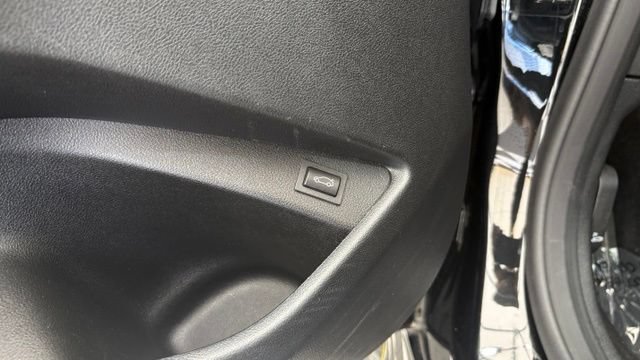 Used 2024 BMW 230i xDrive Coupe AWD/4WD image 15