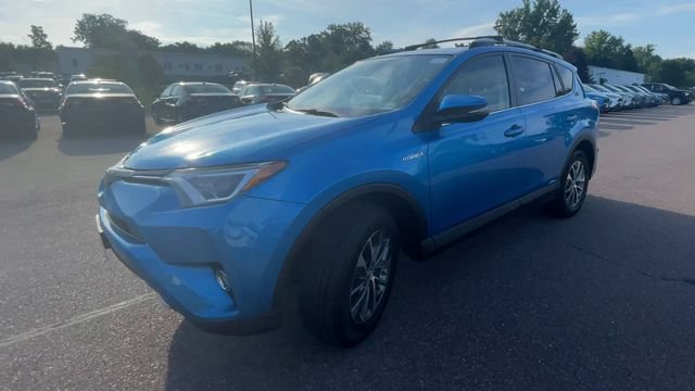 Certified 2018 Toyota RAV4 XLE AWD/4WD image 6