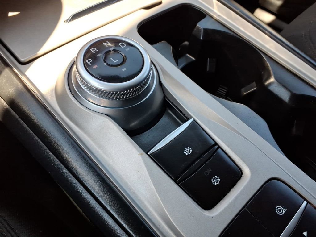 Used 2023 Ford Explorer XLT image 18