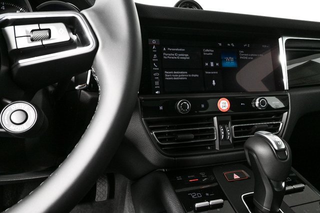 New 2026 Porsche Macan image 13