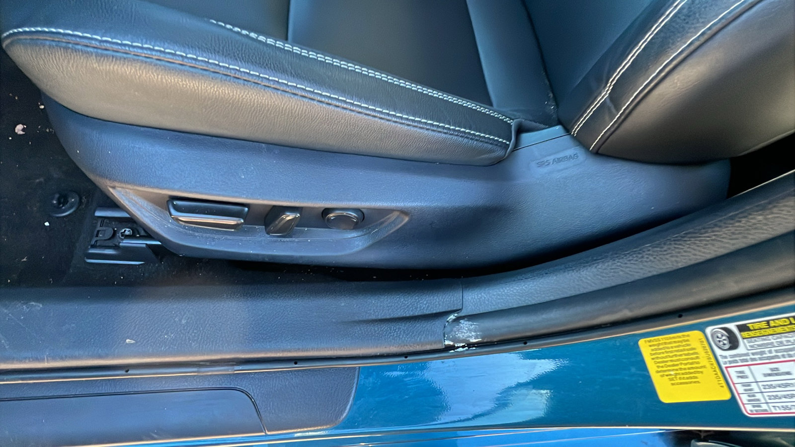 Used 2025 Toyota Camry SE image 17