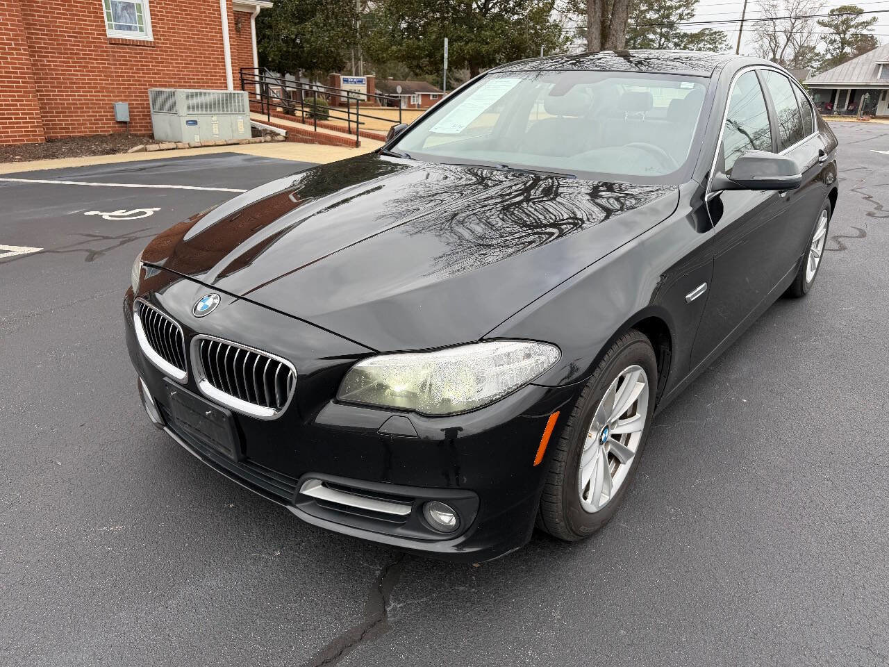 Used 2016 BMW 528i xDrive Sedan AWD/4WD image 2
