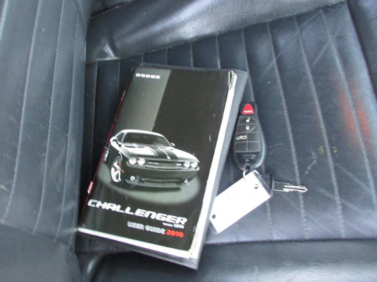 Used 2010 Dodge Challenger SE RWD image 31