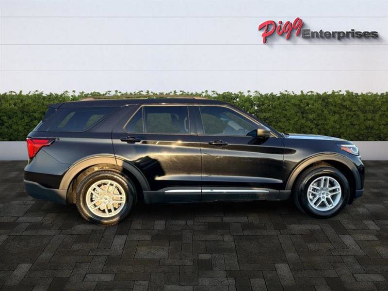 Used 2025 Ford Explorer Active image 11