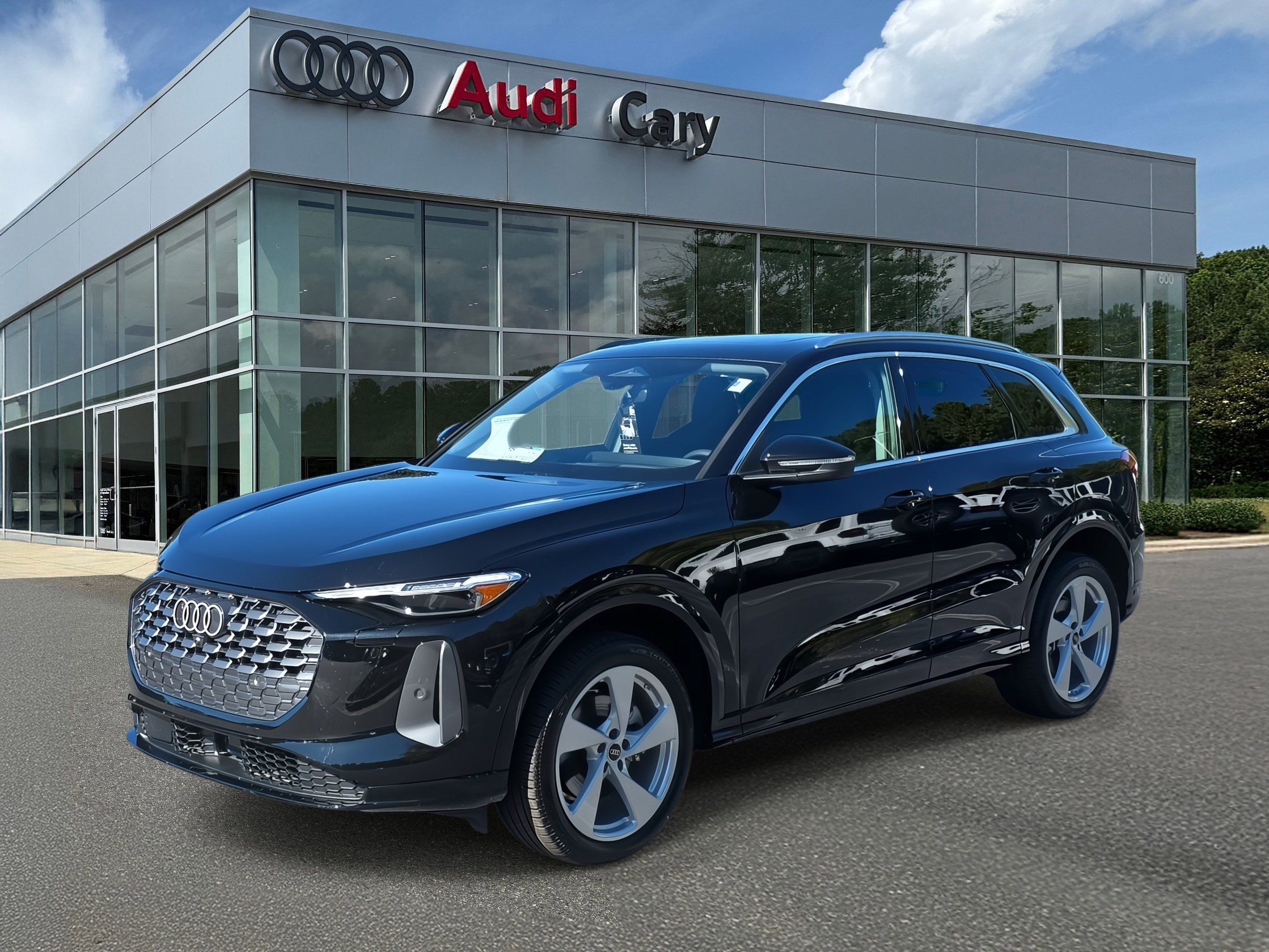 New 2025 Audi Q5 Premium Plus