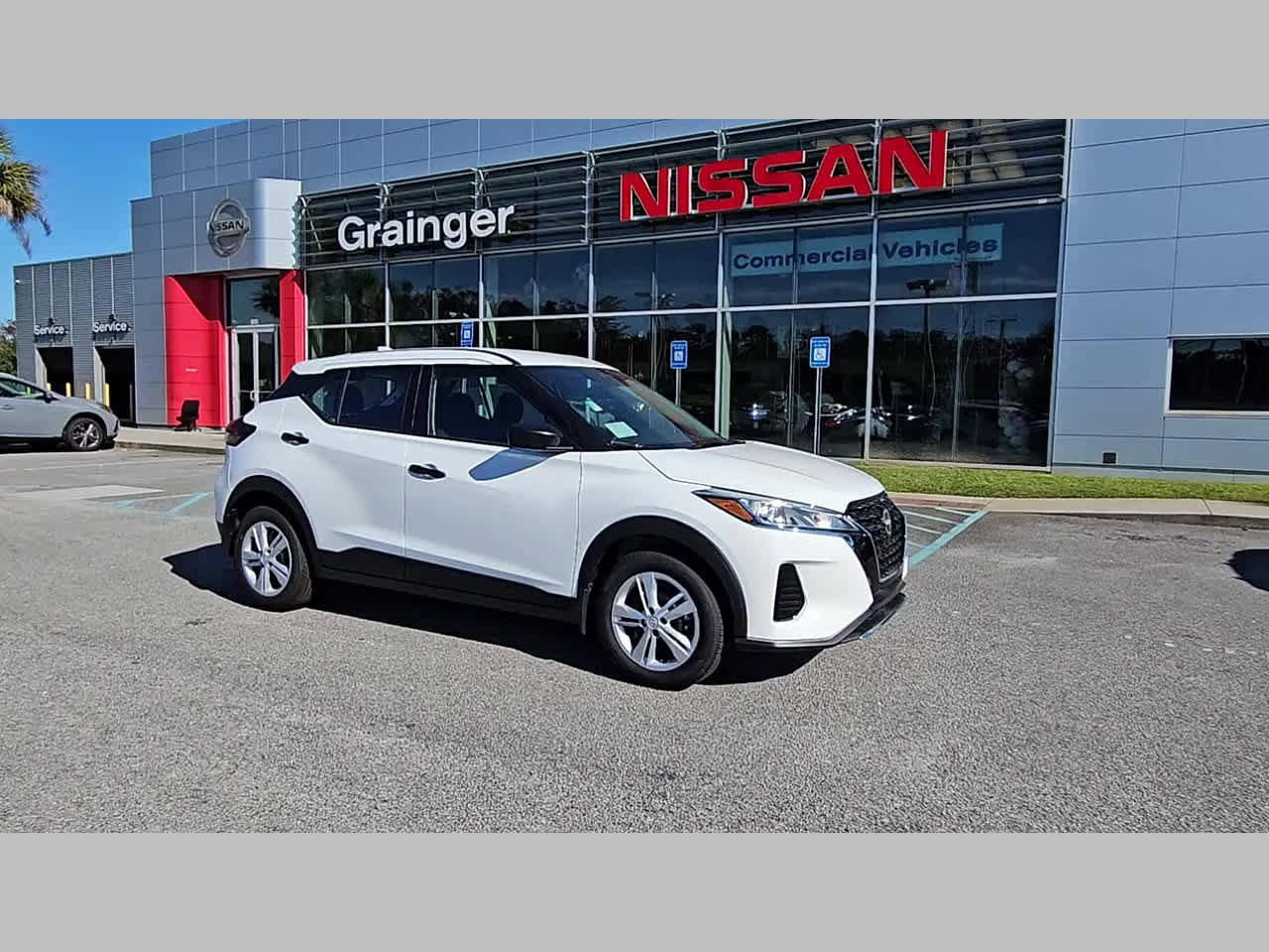 New 2025 Nissan Kicks Play S image 16