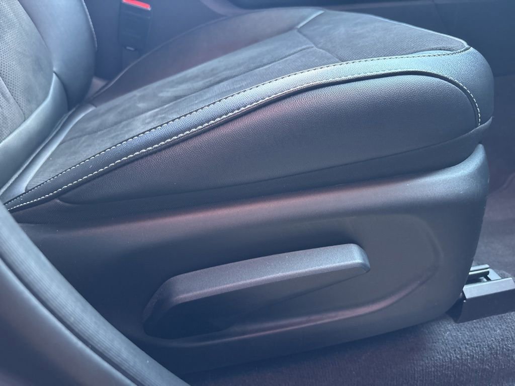 Used 2022 Jeep Grand Cherokee Altitude image 64