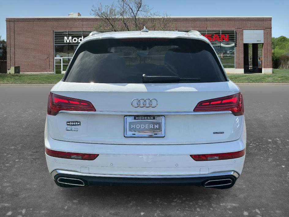 Used 2025 Audi Q5 e Premium image 3