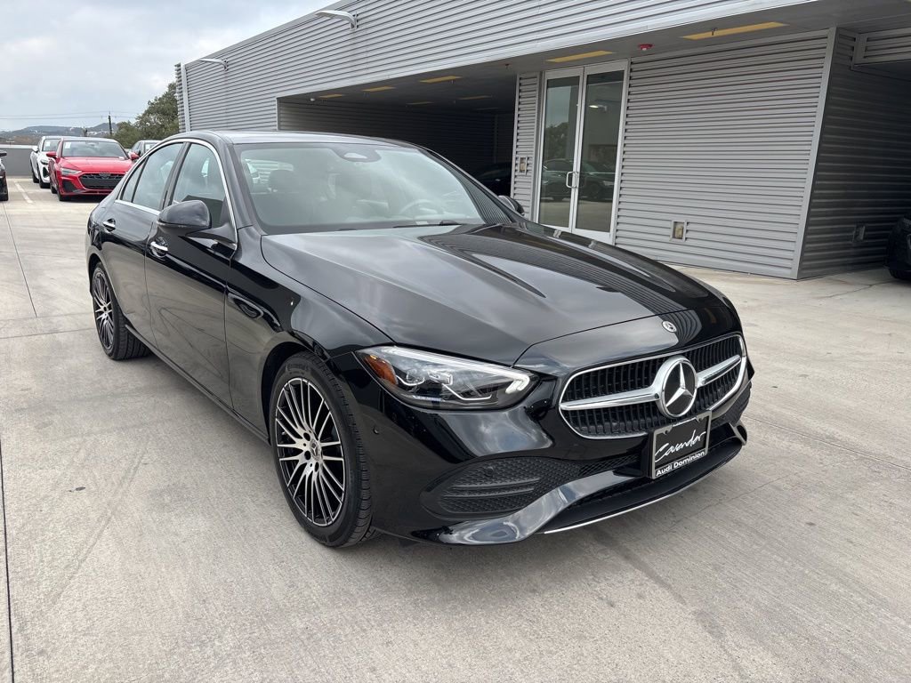 Used 2025 Mercedes-Benz C 300 Sedan image 3
