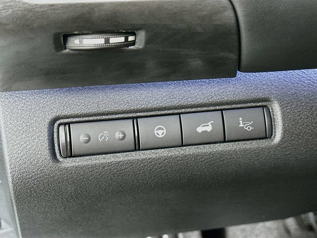 New 2026 Nissan Pathfinder Platinum AWD/4WD image 15