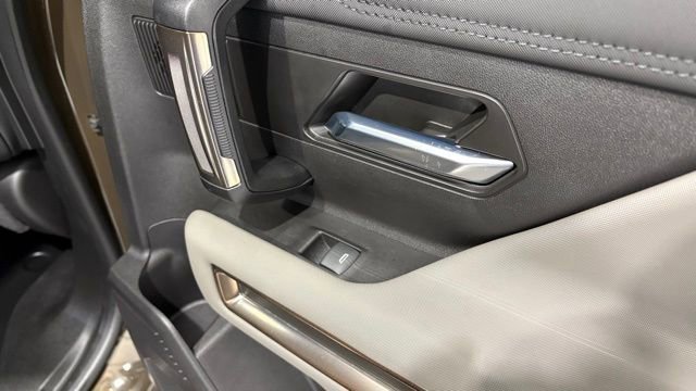 Used 2024 GMC Hummer EV 3X image 27