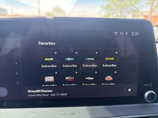 Used 2023 Toyota Prius Limited w/ Limited Premium Package FWD image 17