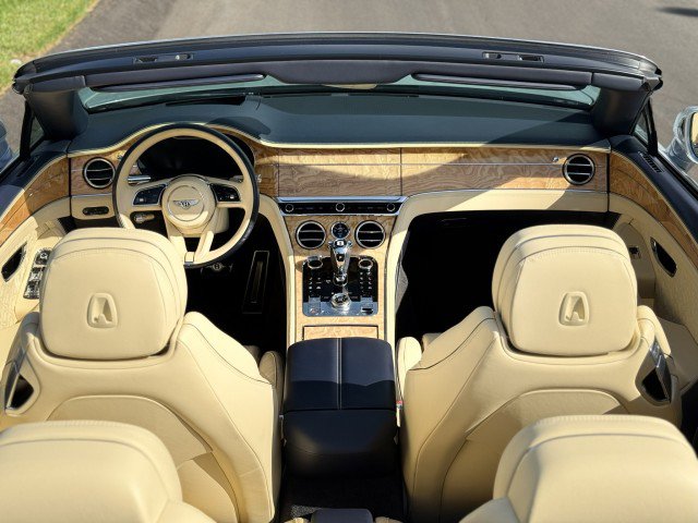 Used 2022 Bentley Continental GT Mulliner image 31