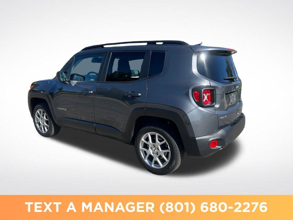 Used 2022 Jeep Renegade Latitude w/ Convenience Group AWD/4WD image 3