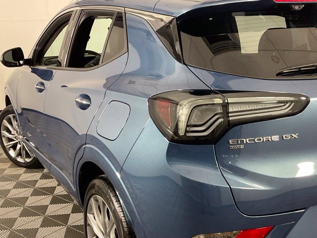 Used 2024 Buick Encore GX Avenir w/ Avenir Technology Package AWD/4WD image 36