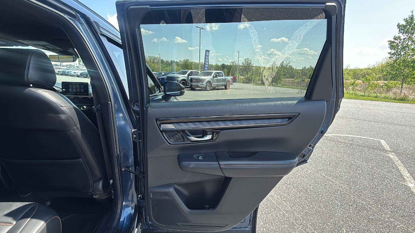Certified 2025 Honda CR-V Sport Touring image 19