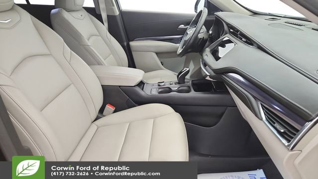 Used 2023 Cadillac XT4 Luxury image 26