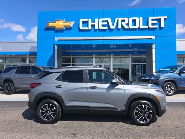 New 2026 Chevrolet TrailBlazer LT image 2