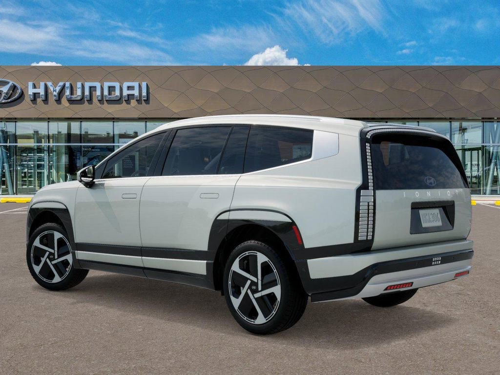 New 2026 Hyundai Ioniq 9 Limited image 5