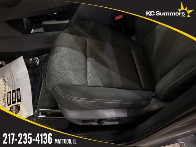 Certified 2025 Nissan Rogue SV image 11