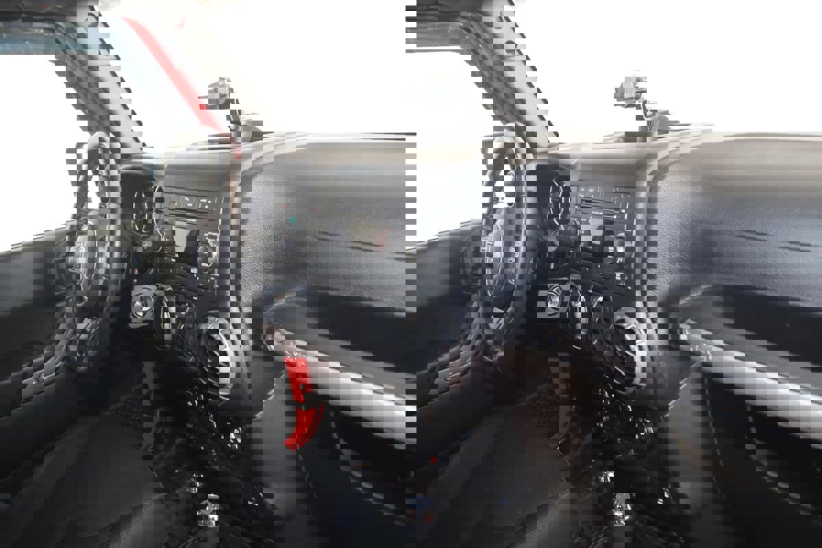 Used 2017 Jeep Wrangler Unlimited Sport w/ Quick Order Package 24S image 31