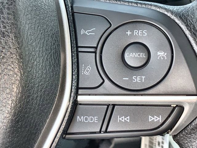 Used 2023 Toyota Camry LE image 21