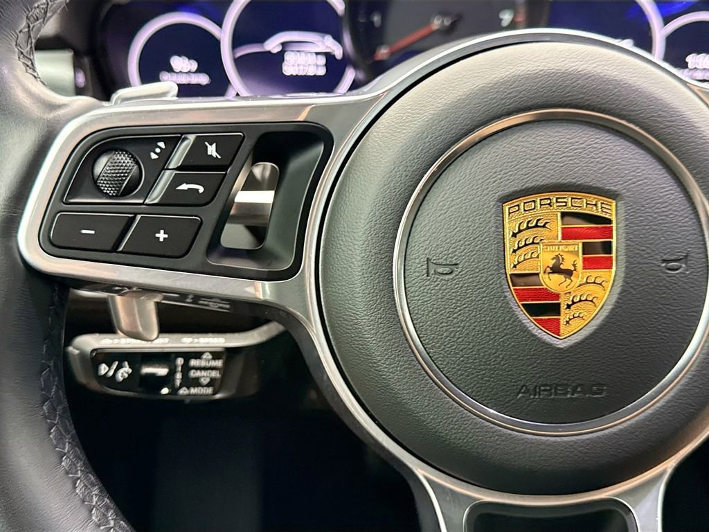 Used 2022 Porsche Cayenne AWD/4WD image 11