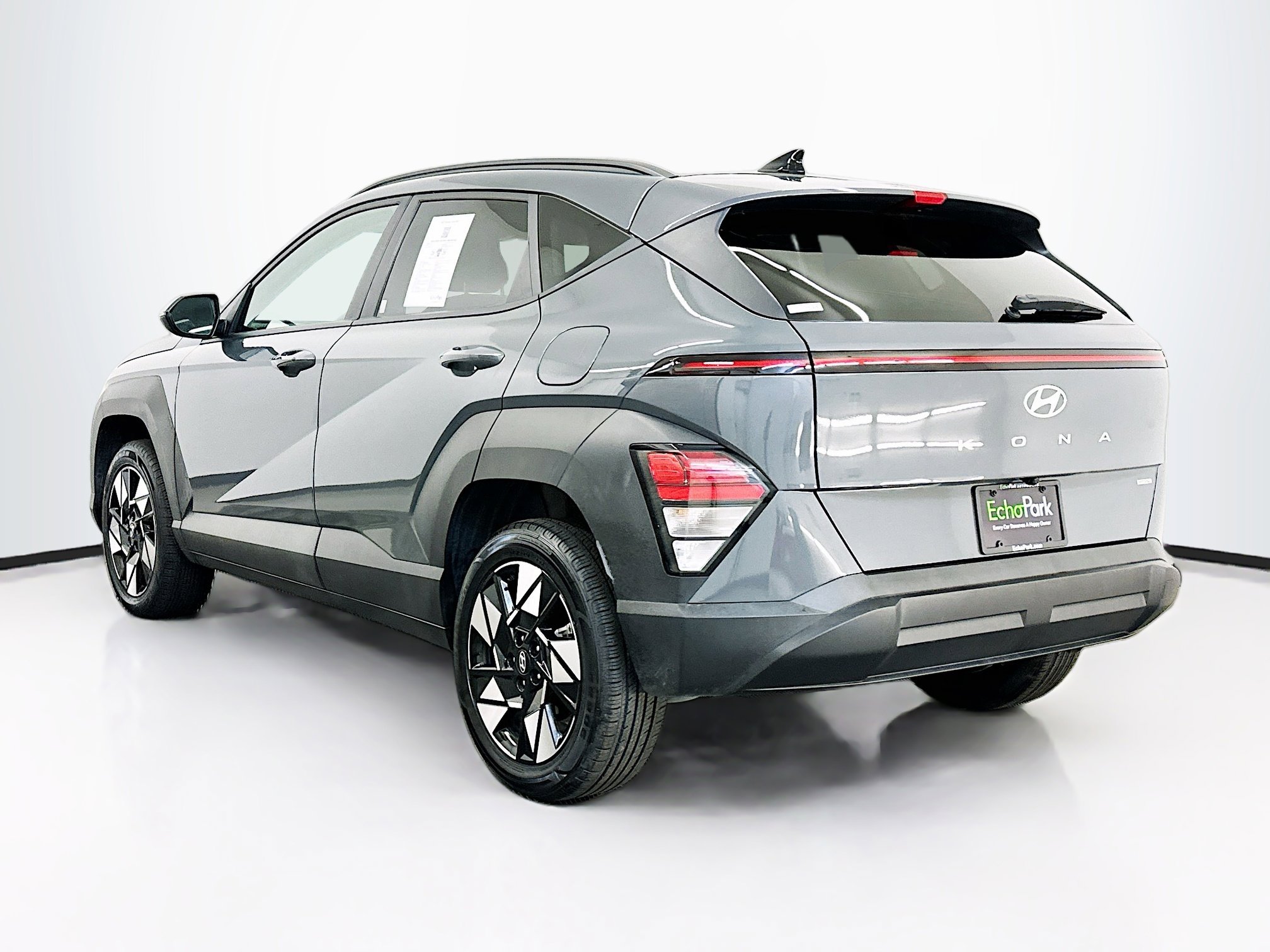 Used 2025 Hyundai Kona SEL image 5