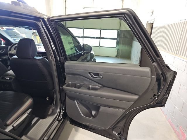 New 2026 Nissan Pathfinder Rock Creek AWD/4WD image 23
